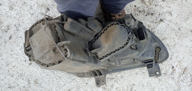 Фарове за Volkswagen Touran I туаран - град Сливен | Резервни Части - снимка 3