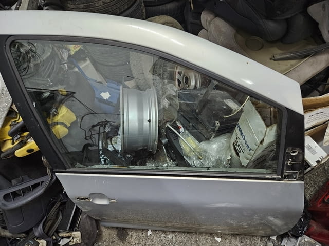 Врата дясна за Ford Galaxy Sharan Alhambra - град Видин | Резервни Части - снимка 2