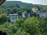 Продавам Къща с двор (УПИ) 1300 м2 в центъра на Ново село, Старозагорско
