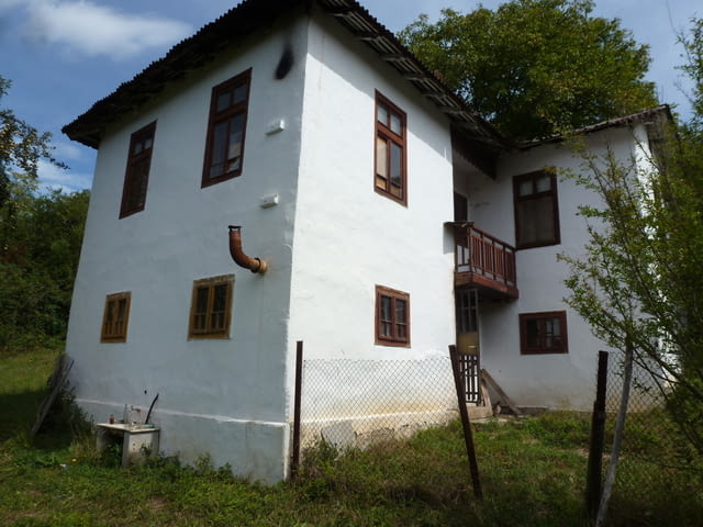 Старинна двуетажна къща, село Бохова, 59000 лева 2-етажна, Гредоред, 120 м2 - село Бохова | Къщи / Вили - снимка 2