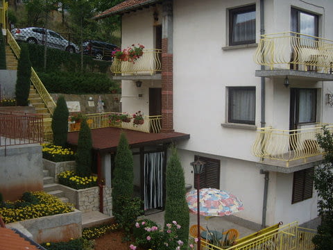 Шипково - Вила Русалка ** Rental House, Parking - village Shipkovo | Mountain Holidays - снимка 6
