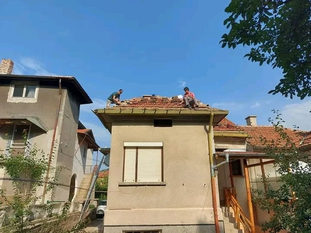 Строителна фирма за ремонт на покриви жилищни блокове кооперации еднофамилни къщи - снимка 10