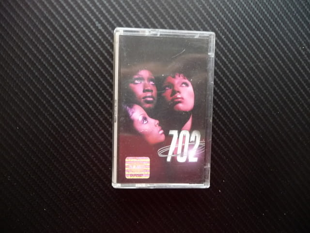 702 поп музика момическа група girl band аудиокасета LP tape, city of Radomir - снимка 1
