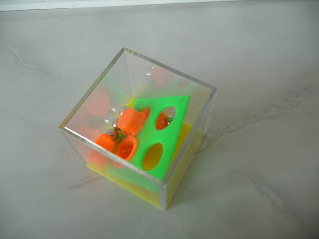 Логически пузел куб играчка топчета игра на нерви, град Радомир | Образователни / Занимателни - снимка 3