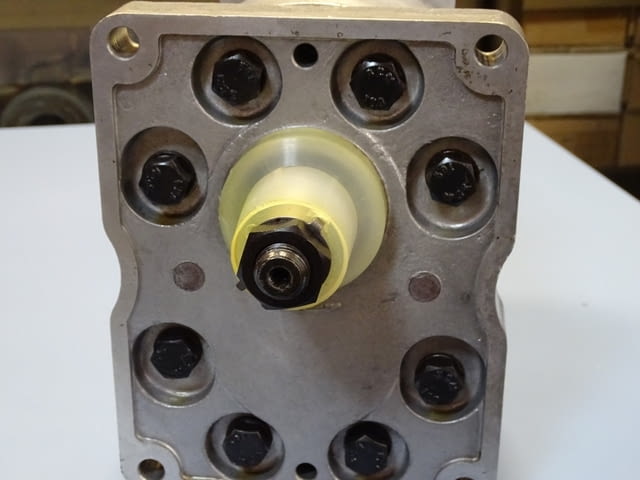 Хидравлична помпа сдвоена A215X/A54X 175 bar, град Пловдив | Промишлено Оборудване - снимка 6