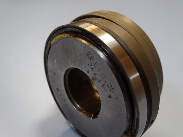 Електромагнитен зъбен съединител ZF EK 0.25Z, 24V, city of Plovdiv | Industrial Equipment - снимка 8