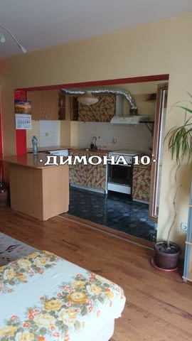 'ДИМОНА 10' ООД отдава напълно обзаведен апартамент в центъра на града - снимка 4