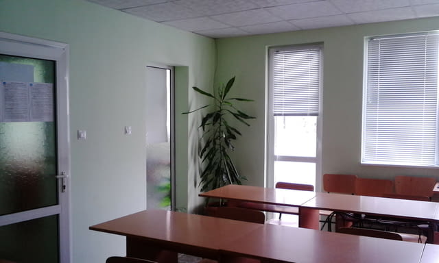 Учебна зала под наем на час 1-стаен, 25 м2, Тухла - град Бургас | Офиси