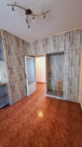 Продавам тристаен апартамент Възраждане до КАТ 3-стаен, 85 м2, Панел - град Варна | Апартаменти - снимка 3