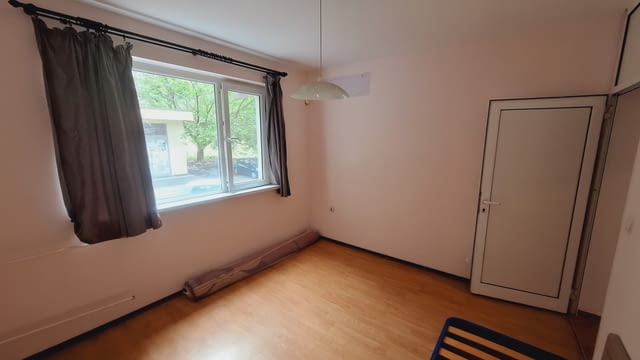 Продавам тристаен апартамент Възраждане до КАТ 2-bedroom, 85 m2, Panel - city of Varna | Apartments - снимка 5