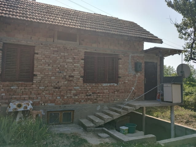Продавам вила 2-floor, Brick, 70 m2 - city of Rusе | Houses & Villas