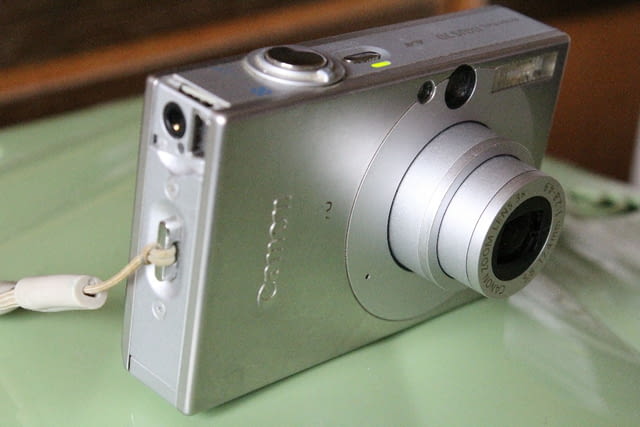Фотоапарат Canon със дефект miniDV Камера - град Видин | Фотоапарати / Фото Техника - снимка 2