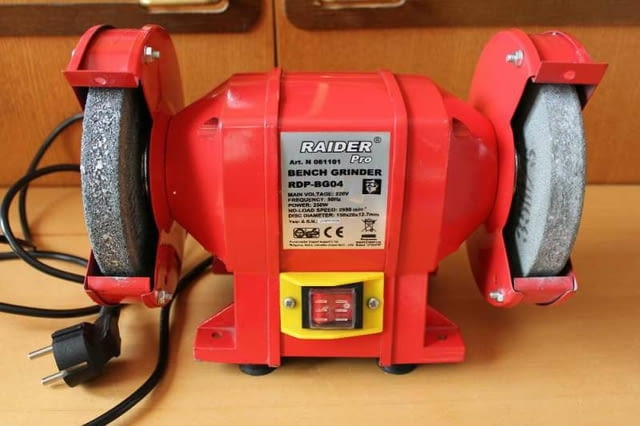 Шмиргел настолен - град Видин | Инструменти / Оборудване - снимка 1