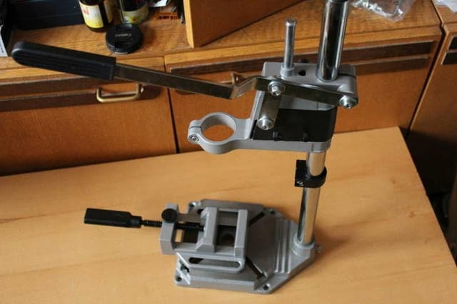 Шмиргел настолен - град Видин | Инструменти / Оборудване - снимка 8