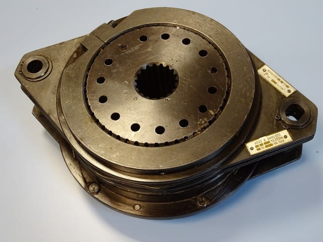 Съединител-спирачка УД 3130 6.3 kg/cm2, град Пловдив | Промишлено Оборудване - снимка 1