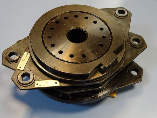 Съединител-спирачка УД 3130 6.3 kg/cm2, град Пловдив | Промишлено Оборудване - снимка 7