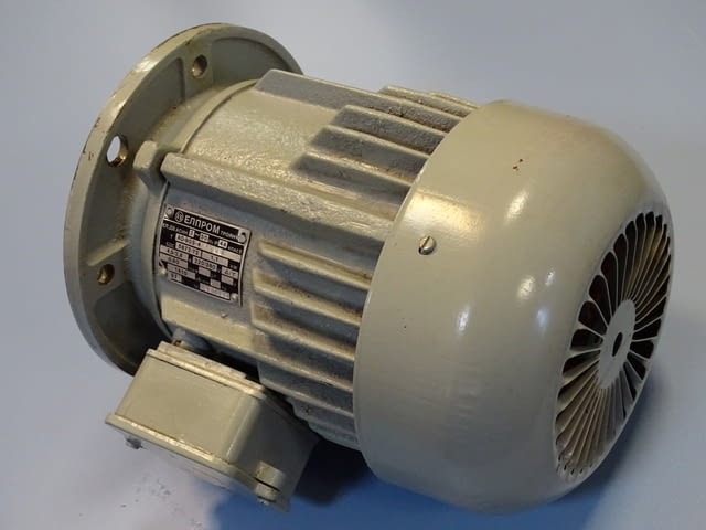 Ел.двигател ЕЛПРОМ Троян тип АО-90S-4 M 300 220/380V 1.1kW, град Пловдив | Промишлено Оборудване - снимка 7