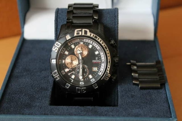 Часовник оригинален швейцарски Festina chronograf лимитирана серия - снимка 1