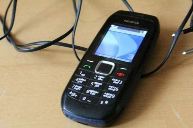 Nokia 1616 с фенерче и радио - град Видин | Смартфони - снимка 2