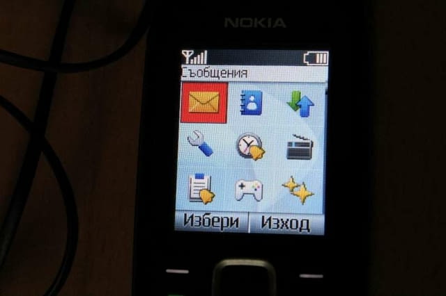 Nokia 1616 с фенерче и радио - град Видин | Смартфони - снимка 5