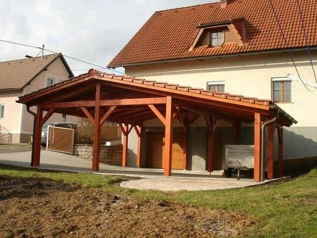 Ремонт на покриви и изграждане на навеси, град Бургас | Покриви / Саниране / Изолации - снимка 1