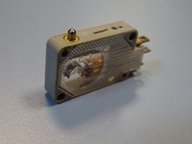 Микро-изключвател VEB Robotron Auerbach microswitch C2 4A 220VAC - снимка 4