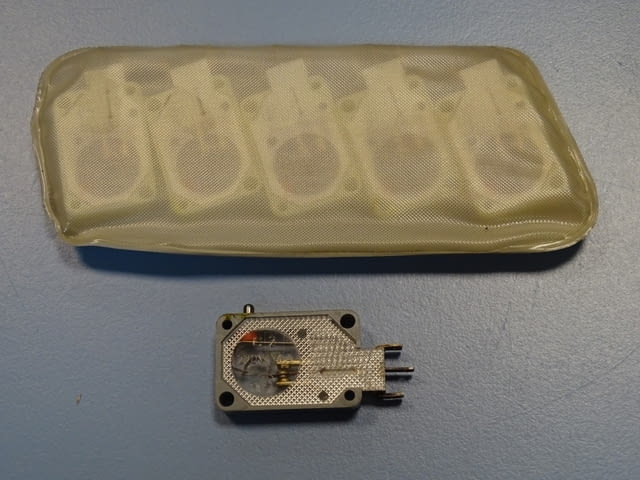 Микро-изключвател VEB Robotron Auerbach microswitch C2 4A 220VAC - снимка 9