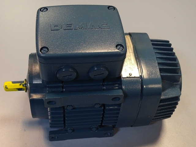 Ел. двигател Mannesmann DEMAG KBA 71 A 4 220/380V 0.48kW, град Пловдив | Промишлено Оборудване - снимка 9