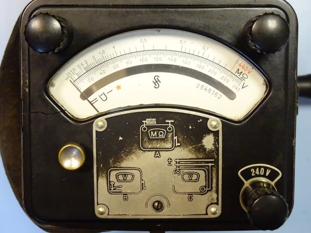 Мегаомметър Siemens& Halske MS 304 240V - city of Plovdiv | Other - снимка 3