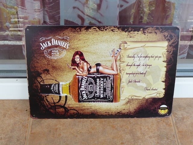 Jack Daniel's метална табела уиски Джак Даниелс еротика бар момиче с пура - снимка 1