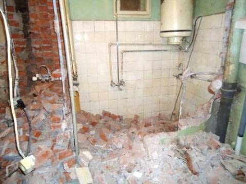 Предлагам къртене на бани, стени от бетон и тухла, град Харманли | Строителство - снимка 1