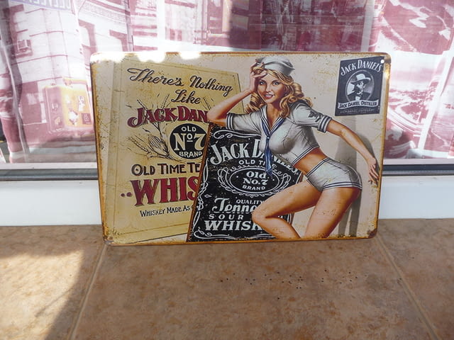 Метална табела уиски Джак Даниелс реклама еротика бар алкохоl Jack Daniels - снимка 1