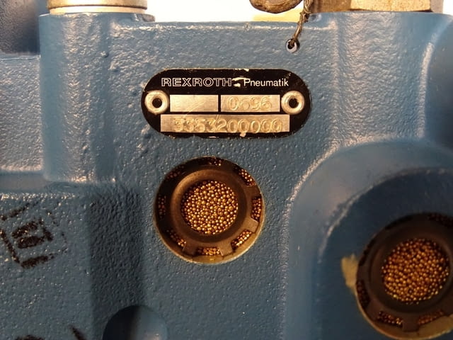 Пневматичен блок Rexroth Pneumatic 335 32 000 00 Pneumatic Pressure Reducing Station - снимка 7