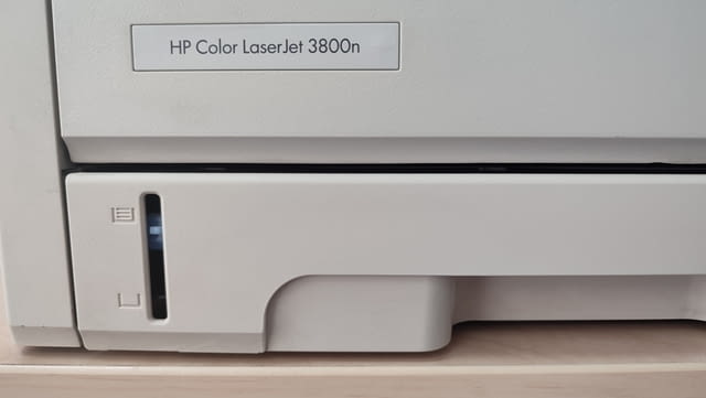 Продавам цветен лазерен принтер HP Color LaserJet 3800N, град София | Принтери / Скенери - снимка 2