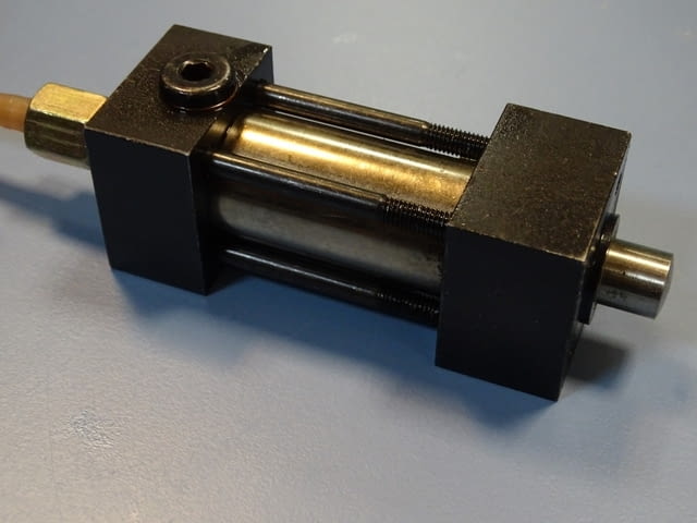 Пневмоцилиндър с механично управление ф25mm, град Пловдив | Промишлено Оборудване - снимка 8