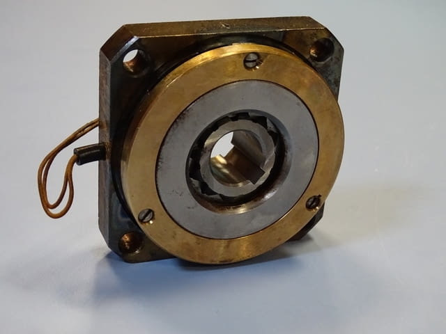 Електромагнитен съединител ETM 0.56 2A(1A) electromagnetic multi-plate clutch - снимка 9