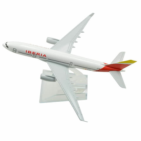 Еърбъс 330 самолет модел макет Iberia метален A330 Иберия, city of Radomir - снимка 7