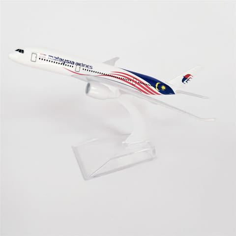 Еърбъс 350 самолет модел макет Malaysia Airlines метален A350 - снимка 2