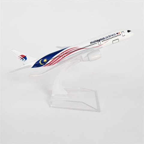 Еърбъс 350 самолет модел макет Malaysia Airlines метален A350 - снимка 4