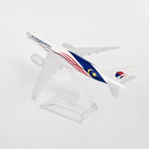 Еърбъс 350 самолет модел макет Malaysia Airlines метален A350 - снимка 5