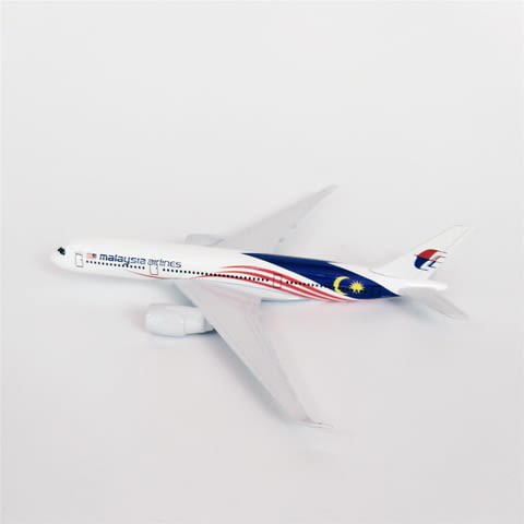 Еърбъс 350 самолет модел макет Malaysia Airlines метален A350 - снимка 6