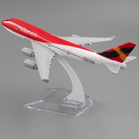 Боинг 747 самолет модел макет Avianca метален B747 пътници полет лайнер презокеански - снимка 5