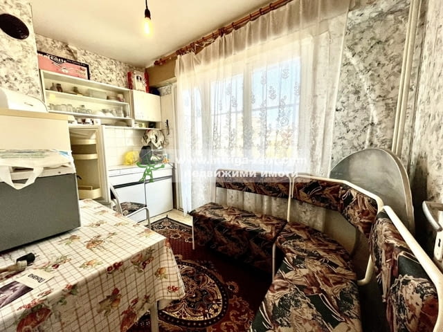 3742. Продава се Двустаен апартамент в град Димитровград, квартал Толбухин. - снимка 5