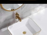 Луксозна Бяла мивка за баня тип купа с флорални елементи върху плот