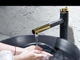 Луксозна Черна мивка за баня тип купа с Златна линия