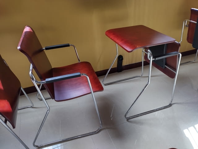 Продавам столове за конферентна зала - в.з  Журналист | Мебели / Обзавеждане - снимка 1