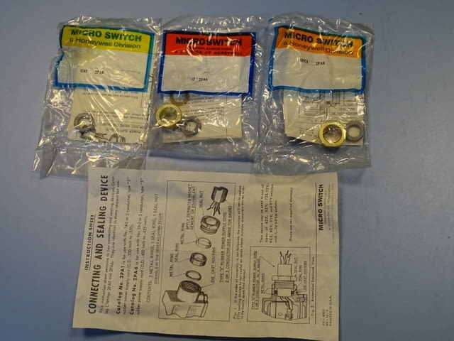 Щуцер за захранващи кабели Micro Switch 2PA6 Typ”S” ruber power supply cord - снимка 8