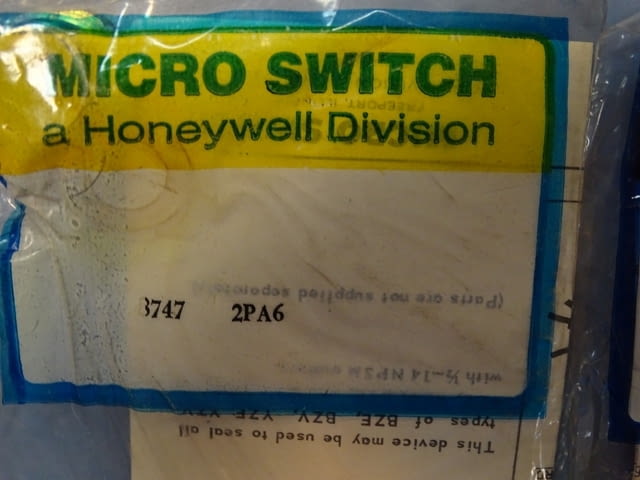 Щуцер за захранващи кабели Micro Switch 2PA6 Typ”S” ruber power supply cord - снимка 10
