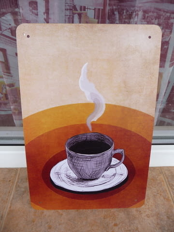 Метална табела кафе порцеланова чашка чинийка ароматно hot, град Радомир | Картини - снимка 1