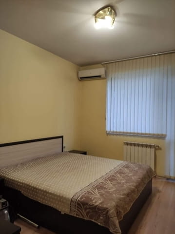 Давам под наем двустаен просторен луксозно обзаведен апартамент в супер центъра на град Пловдив- чет - снимка 7